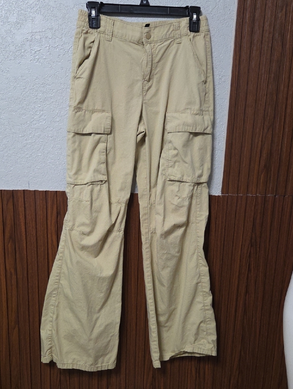 Divided Beige Cargo Ankle Pants Sz 2